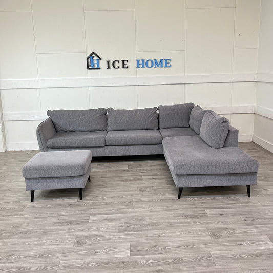 County 2,5-sits soffa med divan höger med Pall