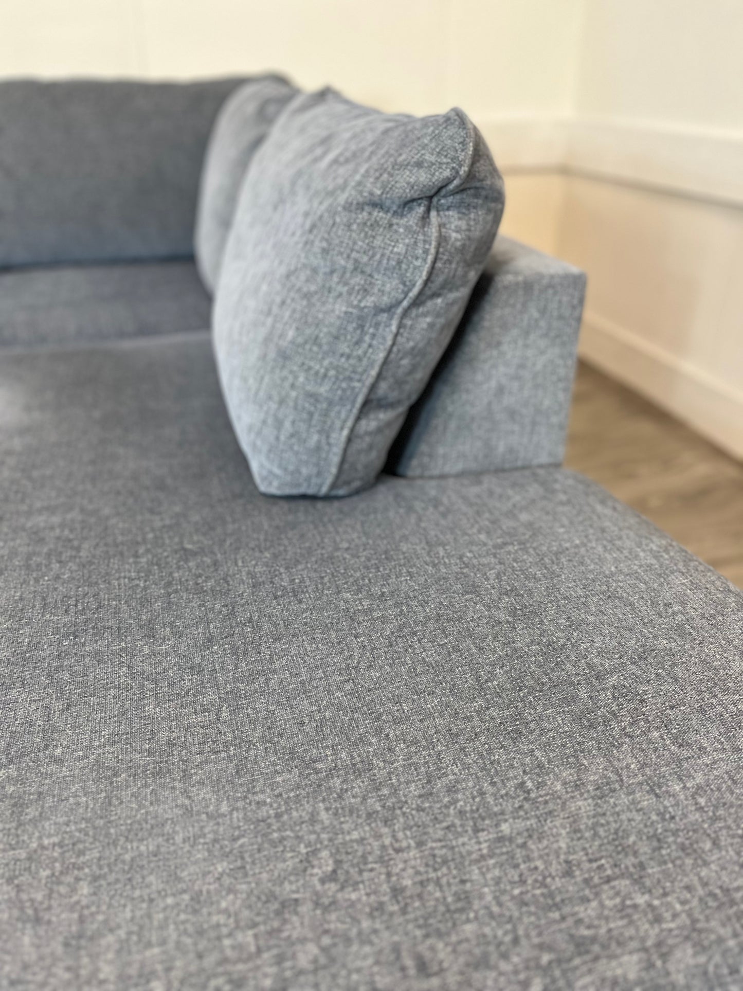 County 2,5-sits soffa med divan höger