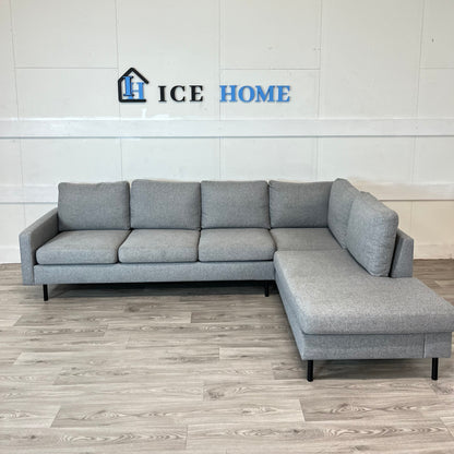 Menard 4 sits Högervänd L-soffa med Schäslong – Grå